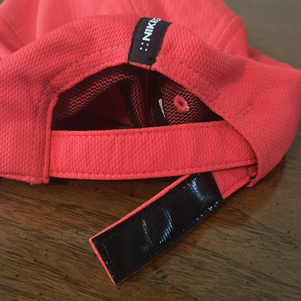 NIKE Golf Cap